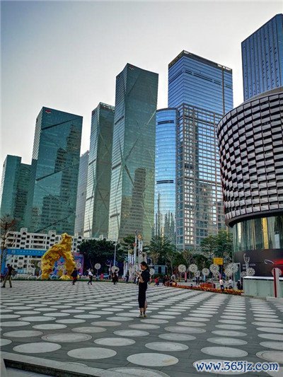 深圳高端外模经纪公司，高端资源尽在眼前